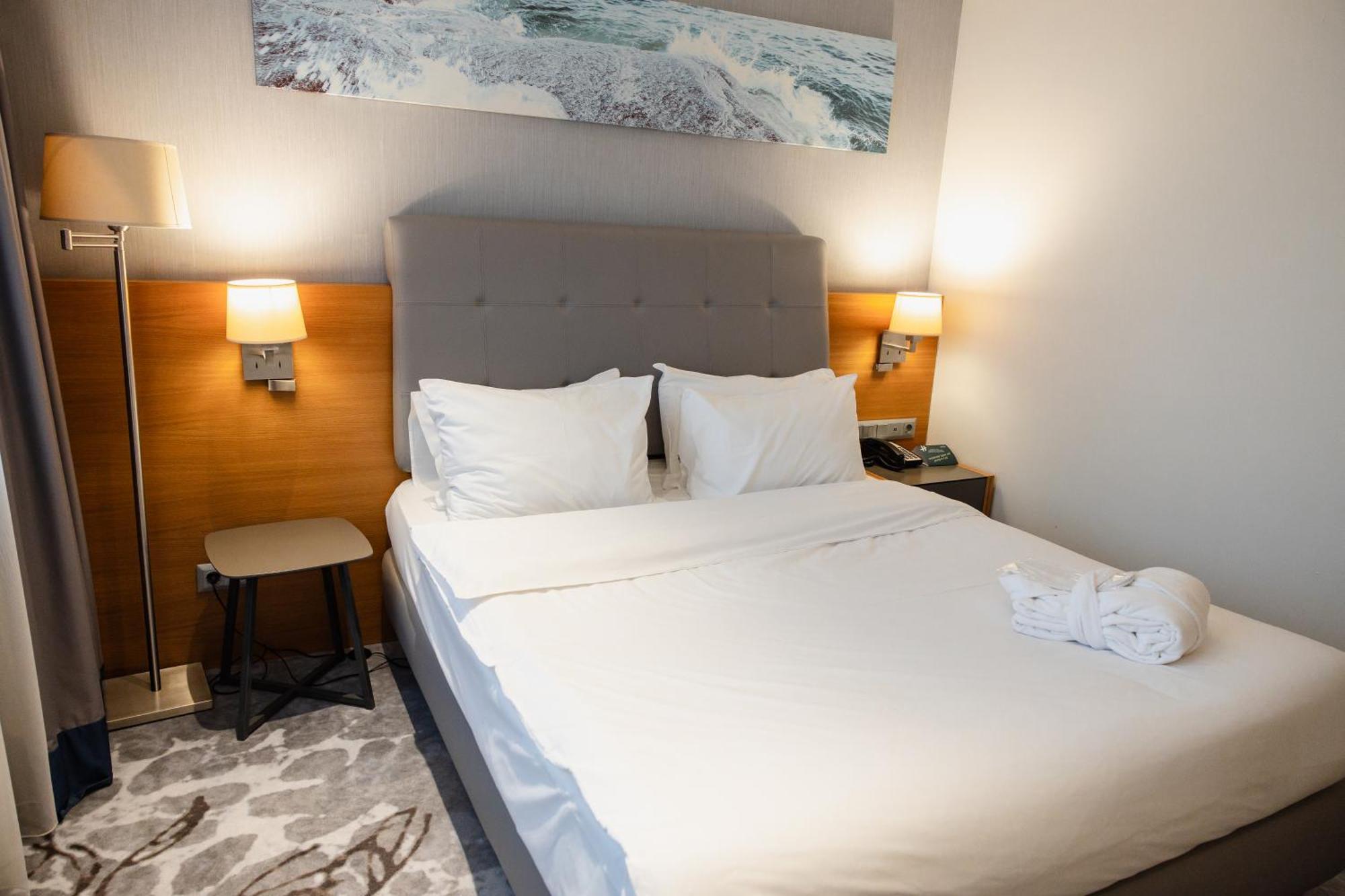 Holiday Inn - Aktau - Seaside By Ihg Exterior foto