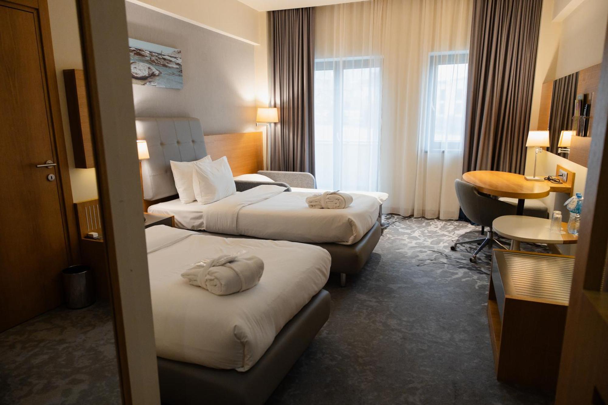 Holiday Inn - Aktau - Seaside By Ihg Exterior foto