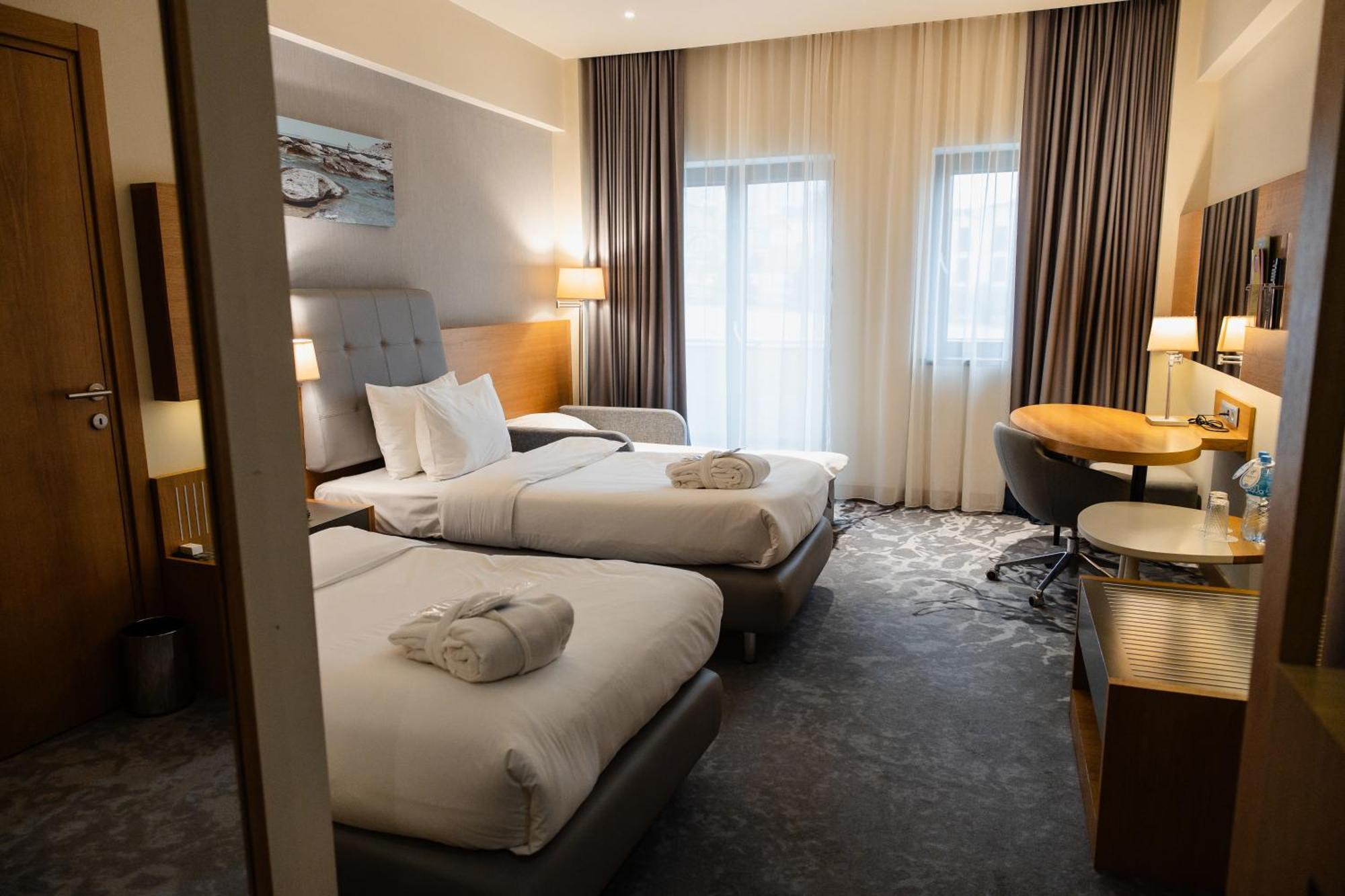 Holiday Inn - Aktau - Seaside By Ihg Exterior foto